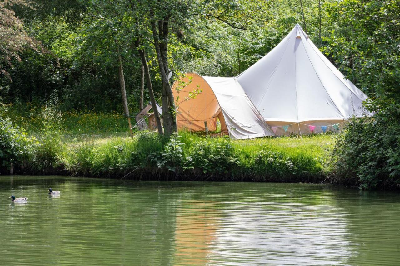 Hotel Lloyds Meadow Glamping à Chester Extérieur photo