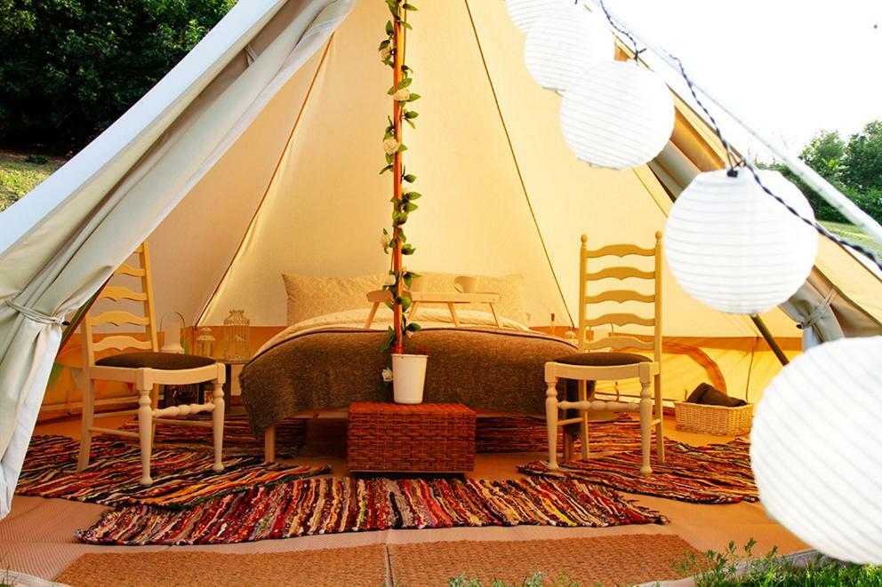 Hotel Lloyds Meadow Glamping à Chester Extérieur photo